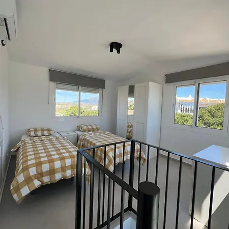 Apartment Super Riviera With Sea Views!