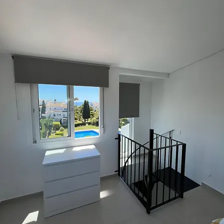 Super Riviera With Sea Views! Apartment *
